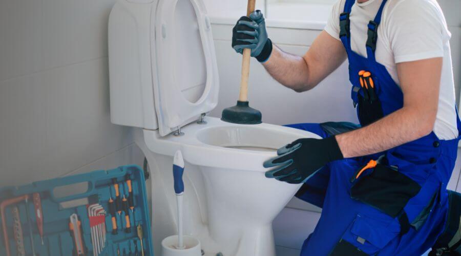 sewer line plumber in Artesia, CA